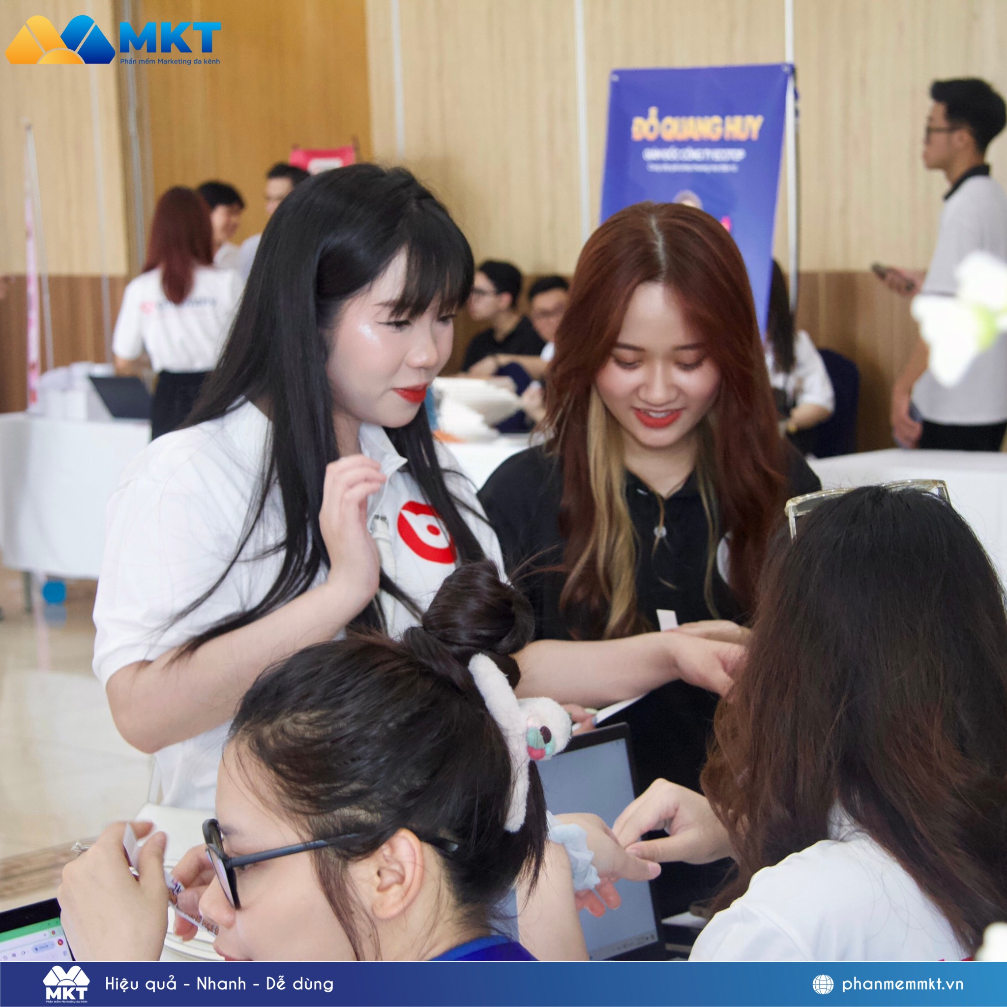 Vì sao Phần mềm MKT thường xuyên tổ chức các chương trình đào tạo marketing miễn phí cho khách hàng? 10 Phần mềm MKT tại các sự kiện offline