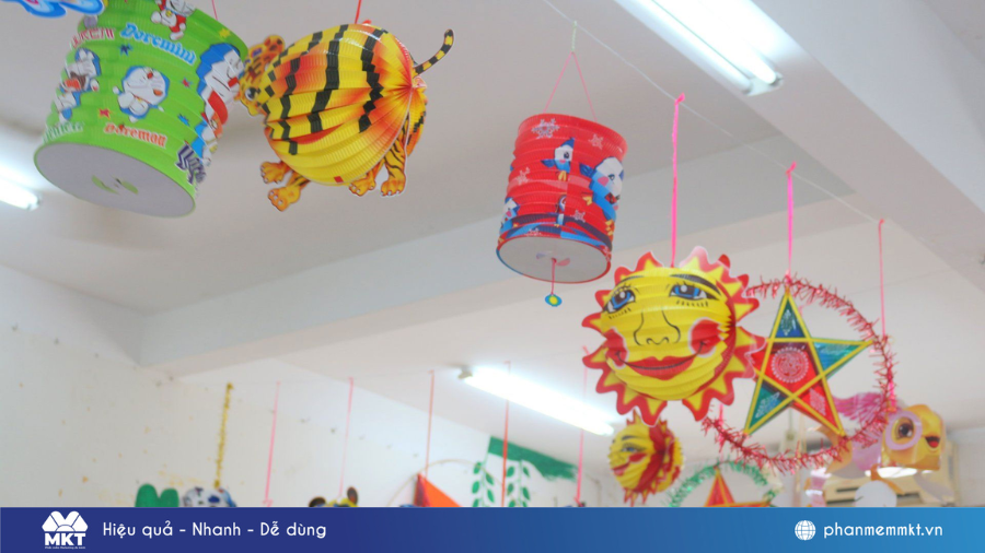 Trang trí tường lớp học Trung Thu mẫu 1