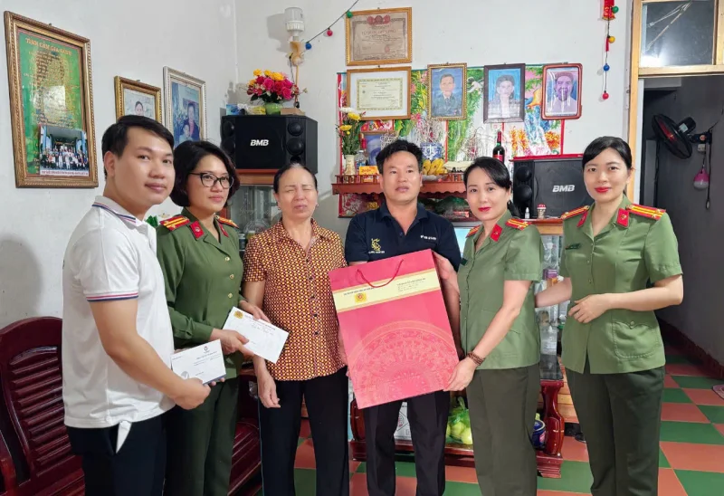Phu nu 1748517847098 8