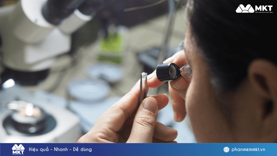 Nền tảng không thể thiếu khi kinh doanh đá quý Kinh doanh đá quý cần những gì cho người mới 2026?