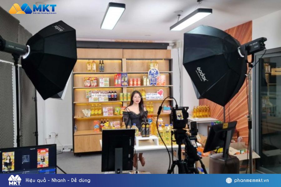 Hãy kiểm tra thiết bị, đường truyền và chạy thử để đảm bảo phiên Live không gặp gián đoạn Hãy kiểm tra thiết bị, đường truyền và chạy thử để đảm bảo phiên Live không gặp gián đoạn