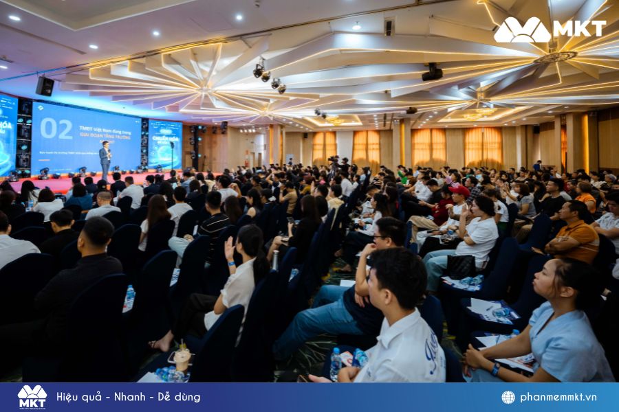 MKT Software đồng hành cùng doanh nghiệp Việt tại Hội nghị Chuyển đổi số & TMĐT Việt Nam 2026 4 Ông Lê Đức Nam chia sẻ những thách thức và cơ hội ngành thương mại điện tử 2026