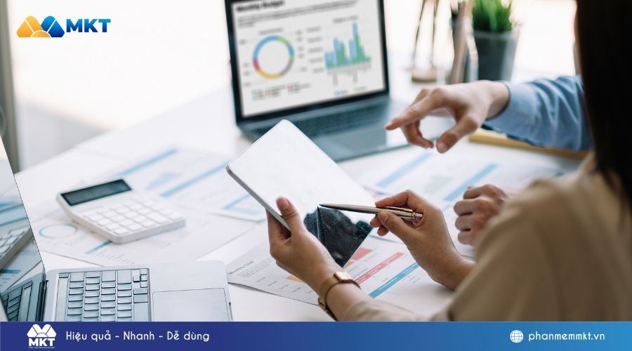 Dashboard là gì? Cấu trúc và cách xây dựng dashboard doanh nghiệp 4 Dashboard là gì?